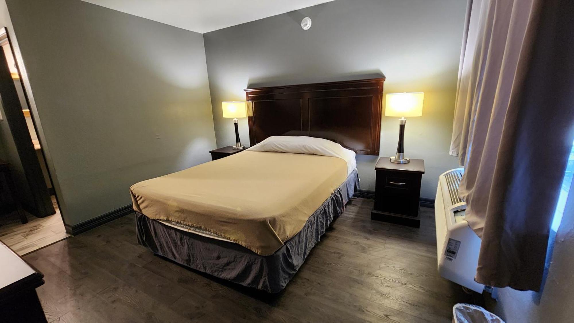 Merit Inn And Suites Beaumont Bagian luar foto