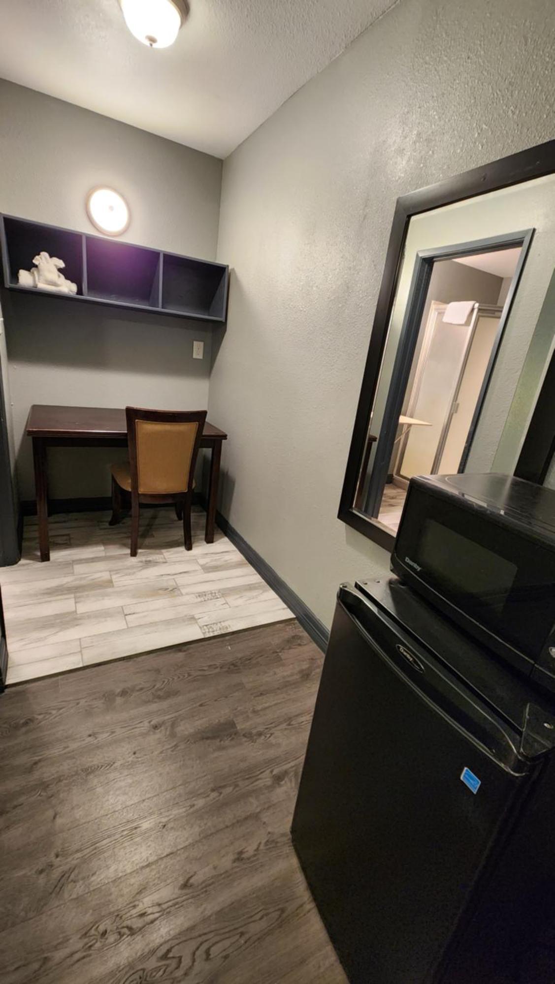 Merit Inn And Suites Beaumont Bagian luar foto