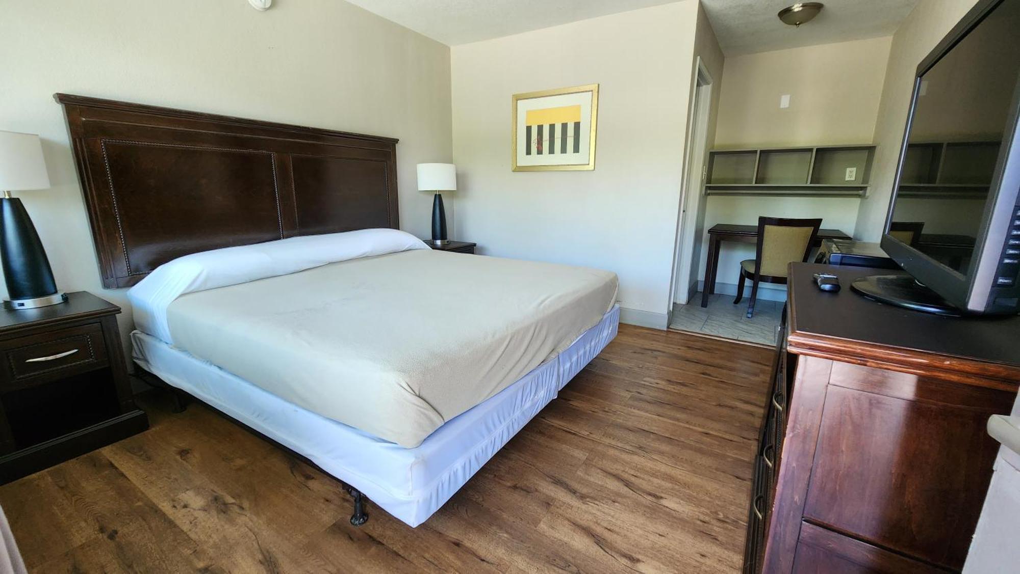 Merit Inn And Suites Beaumont Bagian luar foto