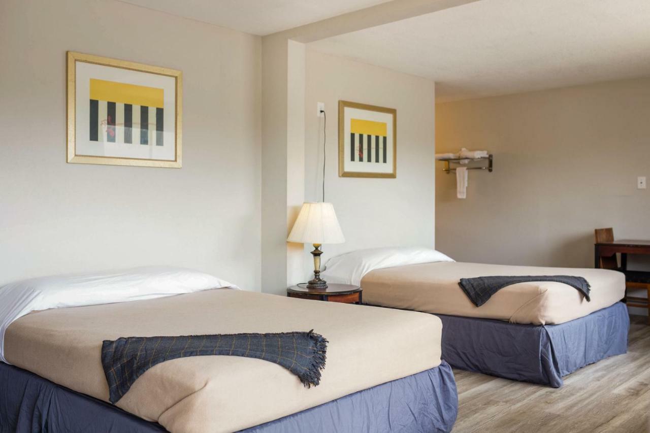 Merit Inn And Suites Beaumont Bagian luar foto
