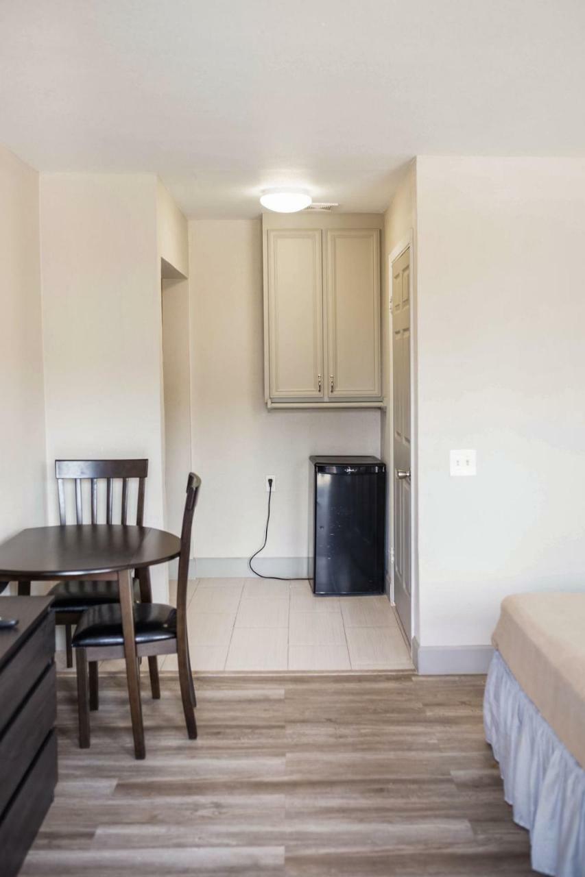 Merit Inn And Suites Beaumont Bagian luar foto